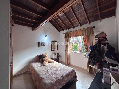 Casa de 3 alcobas en venta en Belen, Medellín, 156 m² · foto 14 de 20