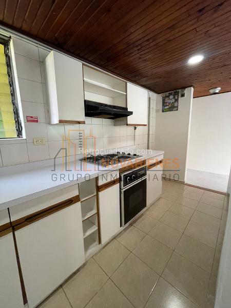 Apartamento Amplio de 4 Alcobas en Belén - 4