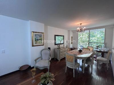 Apartamento en venta en La Aguacatala, Medellín · foto 4 de 13