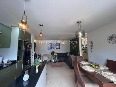 Apartamento de 3 alcobas en venta en La Doctora, Sabaneta, 73 m² · foto 4 de 20