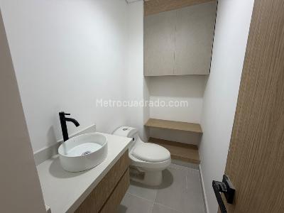 Apartamento en venta en Los Naranjos, Itagüí · foto 6 de 10