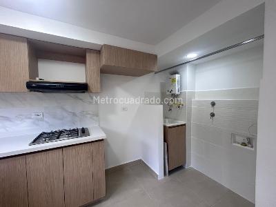 Apartamento de 3 alcobas en venta en Maria Auxiliadora, Sabaneta, 51 m² · foto 4 de 15