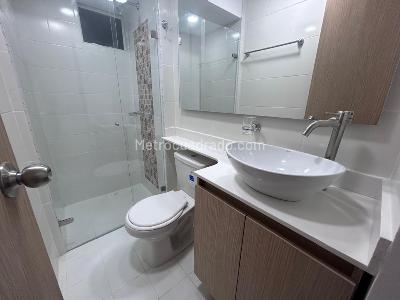 Apartamento de 3 alcobas en venta en Maria Auxiliadora, Sabaneta, 51 m² · foto 8 de 15