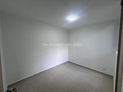 Apartamento de 3 alcobas en venta en Maria Auxiliadora, Sabaneta, 51 m² · foto 9 de 15