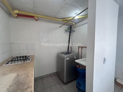 Apartamento de 3 alcobas en venta en Maria Auxiliadora, Sabaneta, 50 m² · foto 5 de 11