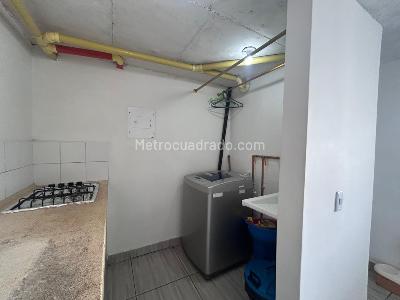 Apartamento de 3 alcobas en venta en Maria Auxiliadora, Sabaneta, 50 m² · foto 7 de 11