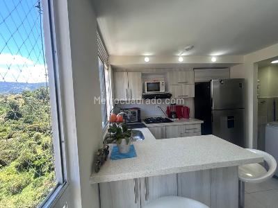 Apartamento de 3 alcobas en venta en Vereda Maria Auxiliadora, Sabaneta, 50 m² · foto 2 de 15