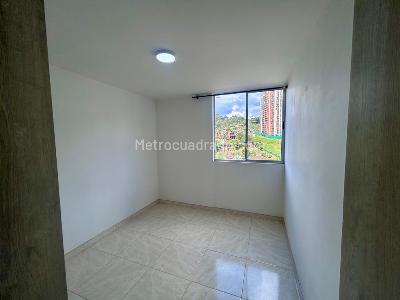 Apartamento de 5 alcobas en venta en La Doctora, Sabaneta, 61 m² · foto 11 de 15