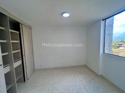 Apartamento de 5 alcobas en venta en La Doctora, Sabaneta, 61 m² · foto 13 de 15