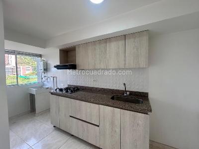 Apartamento de 5 alcobas en venta en La Doctora, Sabaneta, 61 m² · foto 2 de 15