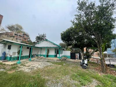 Casa de 3 alcobas en arriendo en Alto De Las Flores, Envigado, 680 m² · foto 5 de 20