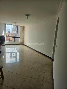Apartamento de 2 alcobas en venta en Divino Salvador Galerias, Bogotá, 70 m² · foto 2 de 20
