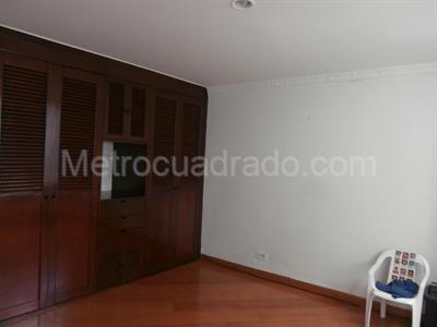 Apartamento de 2 alcobas en venta en Divino Salvador Galerias, Bogotá, 70 m² · foto 12 de 20