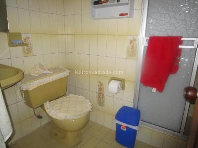 Casa de 5 alcobas en venta en La Estrada, Bogotá, 372 m² · foto 12 de 19