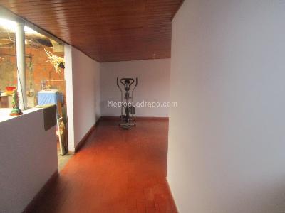 Casa de 5 alcobas en venta en La Estrada, Bogotá, 372 m² · foto 5 de 19