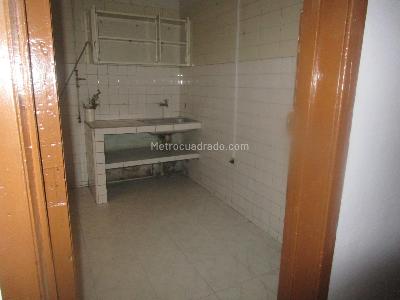 Casa de 5 alcobas en venta en La Estrada, Bogotá, 372 m² · foto 15 de 19