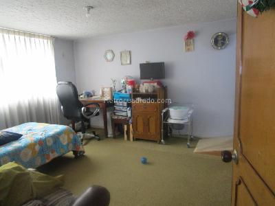Casa de 5 alcobas en venta en La Estrada, Bogotá, 372 m² · foto 11 de 19