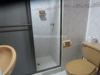 Apartamento de 2 alcobas en venta en Quinta Mutis, Bogotá, 81 m² · foto 16 de 20