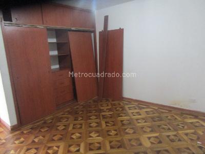 Apartamento de 2 alcobas en venta en Quinta Mutis, Bogotá, 81 m² · foto 10 de 20