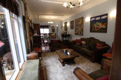 Casa en venta en San Luis, Bogotá · foto 3 de 20