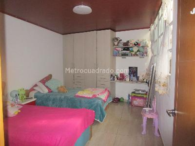 Casa de 5 alcobas en venta en Santa Teresita, Bogotá, 180 m² · foto 20 de 20