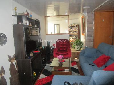 Casa de 5 alcobas en venta en Santa Teresita, Bogotá, 180 m² · foto 16 de 20