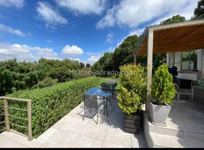 Casa de 4 alcobas en venta en Na, Chía, 300 m² · foto 2 de 20