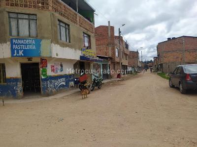 Casa en venta en San Miguel, Zipaquirá · foto 2 de 2