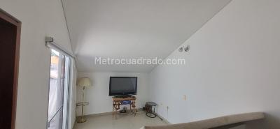 Casa de 3 alcobas en venta en Girardot, Girardot, 147 m² · foto 5 de 14