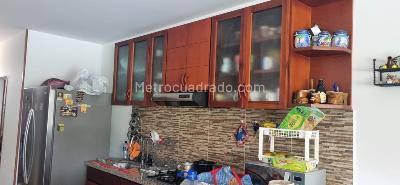 Casa de 3 alcobas en venta en Girardot, Girardot, 147 m² · foto 6 de 14
