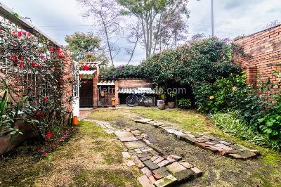 Casa de 4 alcobas en venta en La Esmeralda, Bogotá, 176 m² · foto 2 de 20