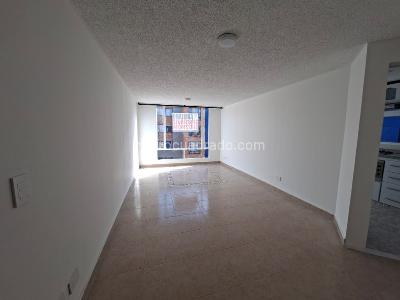 Apartamento de 3 alcobas en arriendo en Rafael Nuñez, Bogotá, 84 m² · foto 2 de 17