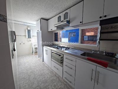 Apartamento de 3 alcobas en arriendo en Rafael Nuñez, Bogotá, 84 m² · foto 4 de 17
