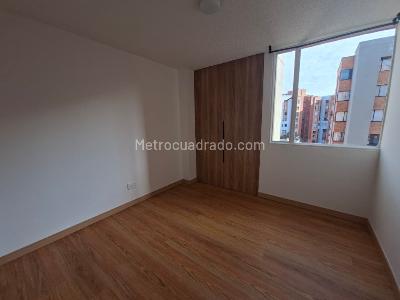 Apartamento de 3 alcobas en arriendo en Rafael Nuñez, Bogotá, 84 m² · foto 12 de 17