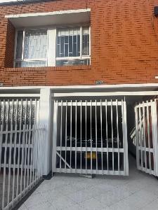 Casa de 4 alcobas en venta en Morato, Bogotá, 249 m² · foto 2 de 20