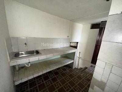 Casa de 2 alcobas en venta en La Pradera, Bogotá, 200 m² · foto 6 de 8