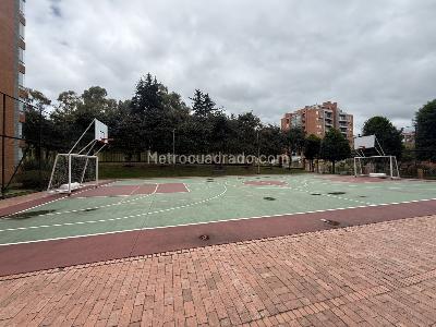 Apartamento de 3 alcobas en venta en Gilmar, Bogotá, 159 m² · foto 3 de 20