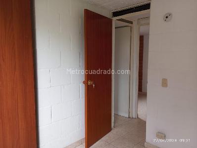 Apartamento de 3 alcobas en arriendo en San Antonio Norte, Bogotá, 41 m² · foto 14 de 17