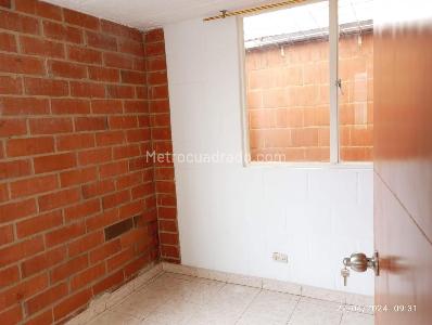Apartamento de 3 alcobas en arriendo en San Antonio Norte, Bogotá, 41 m² · foto 8 de 17