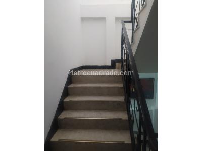Casa de 5 alcobas en venta en La Concordia, Bucaramanga, 328 m² · foto 13 de 20