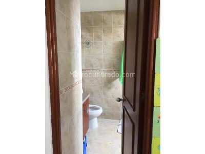 Apartamento de 4 alcobas en venta en Cabecera, Bucaramanga, 198 m² · foto 18 de 19