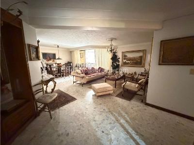 Apartamento de 4 alcobas en venta en Cabecera, Bucaramanga, 197 m² · foto 5 de 20
