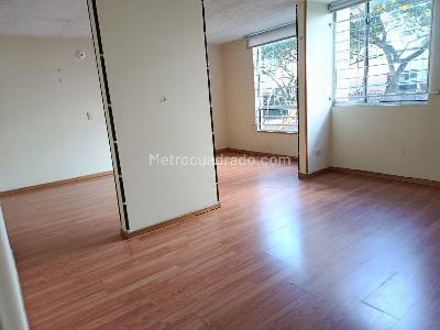 Apartamento de 2 alcobas en arriendo en Caminos De Magdala, Bogotá, 57 m² · foto 3 de 17