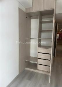 Apartaestudio en arriendo en Chico Norte Ii, Bogotá, 18 m² · foto 7 de 8