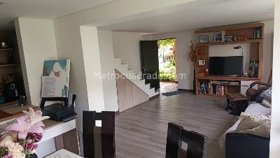 Casa de 3 alcobas en venta en Conjunto Santa Lucia, Chía, 140 m² · foto 4 de 17