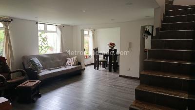 Casa de 3 alcobas en venta en Conjunto Santa Lucia, Chía, 140 m² · foto 2 de 17