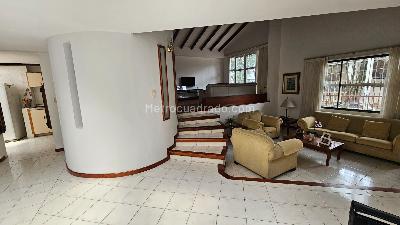 Casa de 4 alcobas en venta en El Bosque, Cali, 250 m² · foto 3 de 20