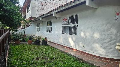 Casa de 4 alcobas en venta en El Bosque, Cali, 250 m² · foto 4 de 20