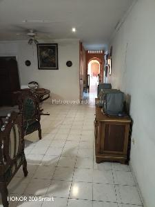 Casa de 5 alcobas en venta en San Fernando, Cali, 240 m² · foto 2 de 20