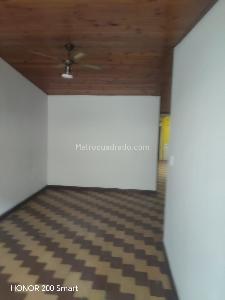 Casa de 4 alcobas en arriendo en La Base, Cali, 70 m² · foto 2 de 18